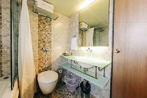 Hotel Maharana Inn Chembur