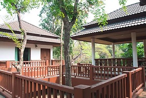 Tak Andaman Resort & Hotel