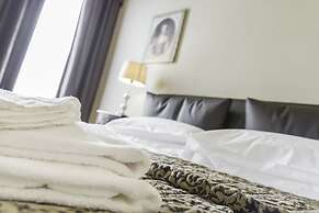 Accademia Charm Apartments by Wonderful Italy