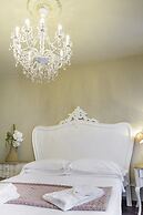 Accademia Charm Apartments by Wonderful Italy