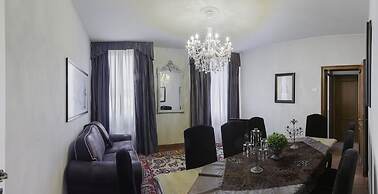Accademia Charm Apartments by Wonderful Italy