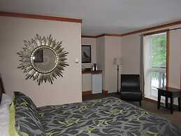 The Lodge at Skeena Landing
