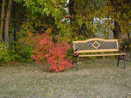 Maple Leaf Motel