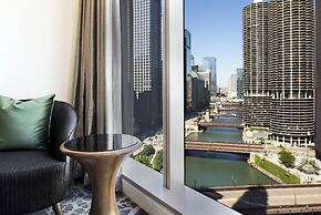 LondonHouse Chicago, Curio Collection by Hilton