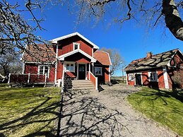 Brunnsta Gård