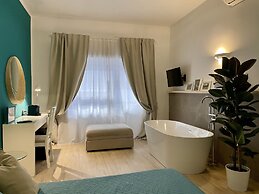Le Coq Suites