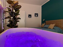 Le Coq Suites