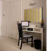 Le Coq Suites