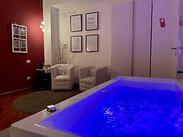 Le Coq Suites