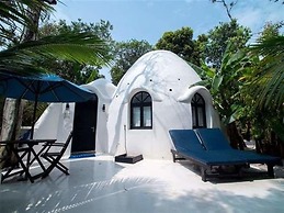 Moonlight Resort