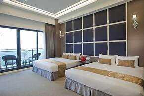 Renyi Lake Hotel