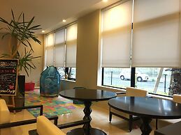CVS Bay Hotel