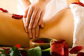 Panorama Suites & Spa