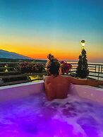Panorama Suites & Spa