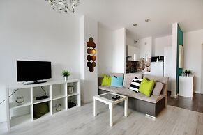 LIVIN Apartments