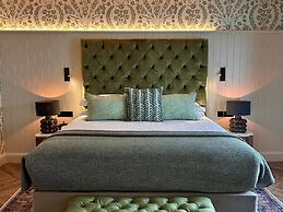 The Ashe Hotel