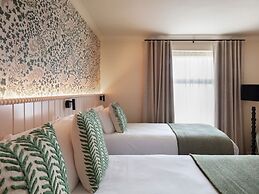 The Ashe Hotel