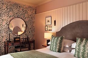 The Ashe Hotel
