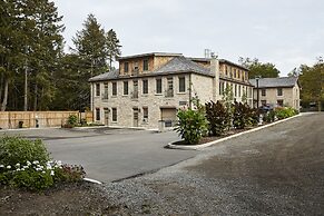 The Barracks Inn