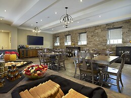 The Barracks Inn