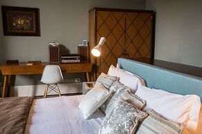 AdAstra Suites
