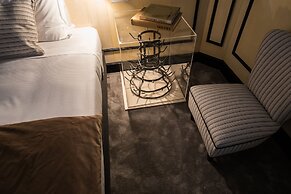 AdAstra Suites