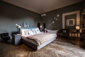 AdAstra Suites