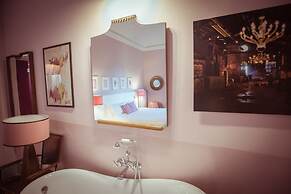 AdAstra Suites