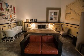 AdAstra Suites