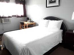 Interlake Motel