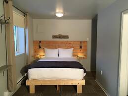 Pinewood Inn