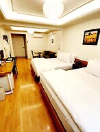 Uneed Hotel