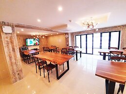 Uneed Hotel