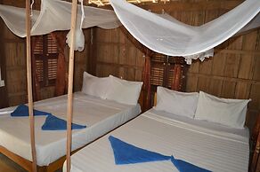 Palm Beach Bungalow Resort