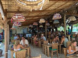 Palm Beach Bungalow Resort