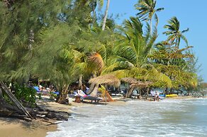 Palm Beach Bungalow Resort