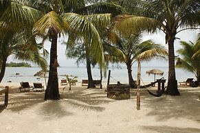Palm Beach Bungalow Resort