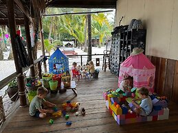 Palm Beach Bungalow Resort