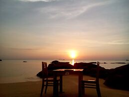 Free Beach Resort