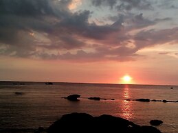 Free Beach Resort