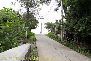 Pai Vintage Garden Resort