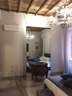 Rome Frattina 27