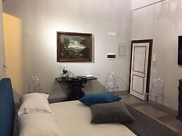 Rome Frattina 27