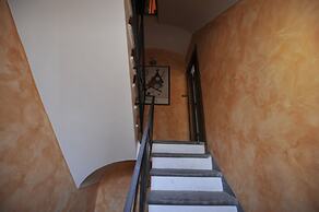 Rome Frattina 27