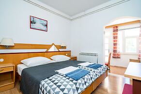 Apartments Klis
