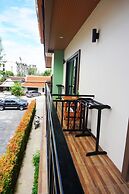 Pensiri House