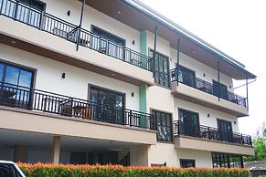 Pensiri House