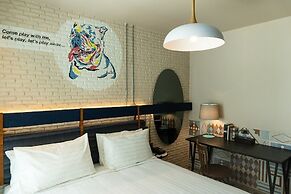 Tints of Blue Hotel