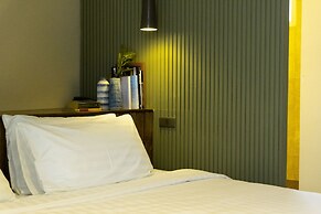 Tints of Blue Hotel