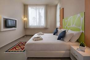 Desert Irus Hotel